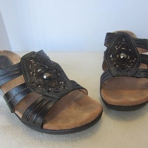 Earth Origins Sandals Black Studded Size 9